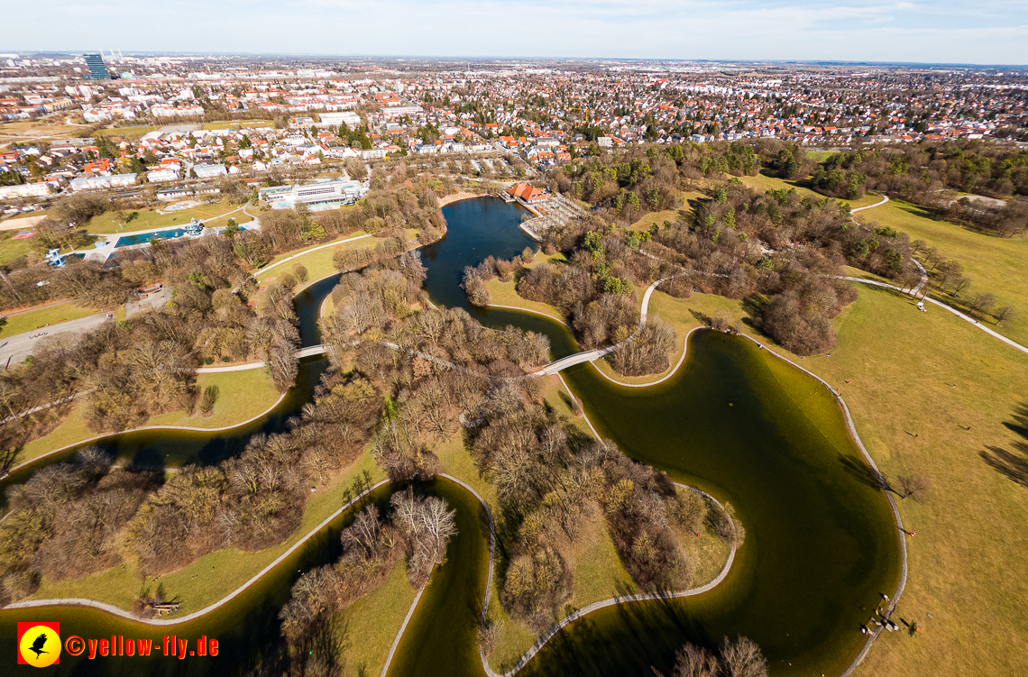 20.02.2023 -  Ostparksee und Schule am Strehleranger mit Umgebung in Neuperlach